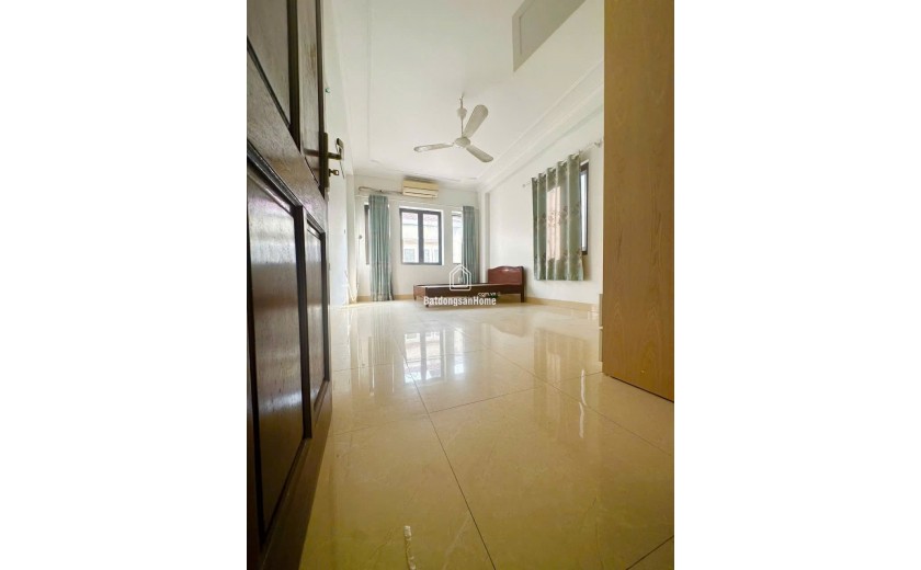 Cho thuê nhà nguyên căn ngõ Giáp Bát, Hoàng Mai 5 tầng, 40m2, 3 ngủ khép kín, 11 Triệu